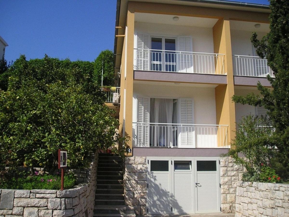 Apts & Rooms Frano - 50M From Beach Vendégház Vela Luka